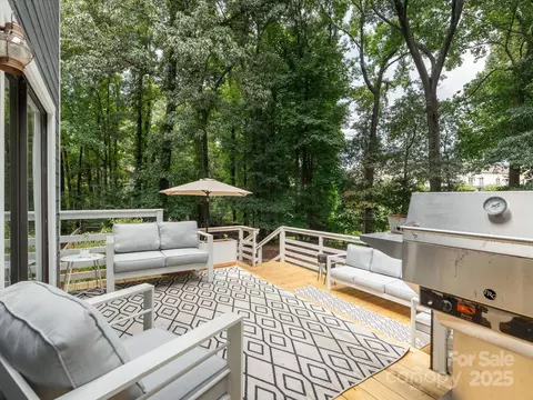 Exterior - 1624 Brook Dr, Fort Mill, SC 29708 photo 1 of 9