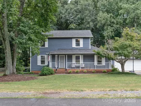 1624 Brook Dr, Fort Mill, SC 29708