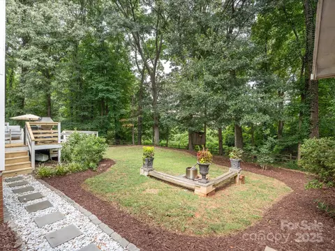 Exterior - 1624 Brook Dr, Fort Mill, SC 29708 photo 8 of 9