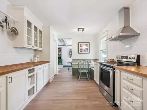 Kitchen - 1624 Brook Dr, Fort Mill, SC 29708 photo 5 of 6