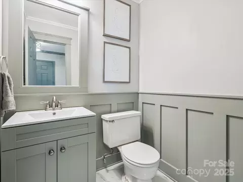 Bath - 1624 Brook Dr, Fort Mill, SC 29708 photo 1 of 2