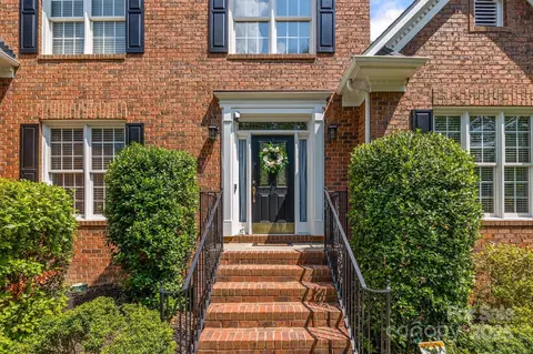 3052 River Bend Dr, Tega Cay, SC 29708 photo 3
