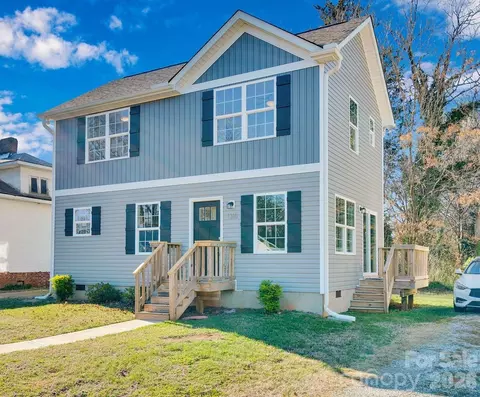 1316 4th St, Statesville, NC 28677