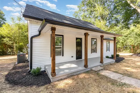 25 Bennett Dr, Kings Mountain, NC 28086