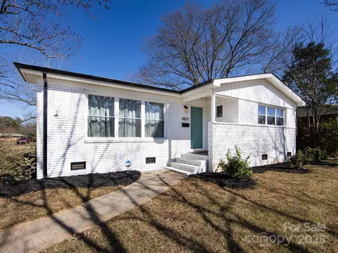4837 Holbrook Dr, Charlotte, NC 28212