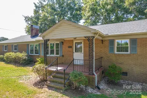 8233 W Nc 10 Hwy, Vale, NC 28168