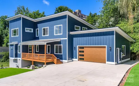 133 S Grove St, Asheville, NC 28801
