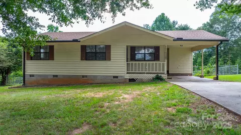 2124 27th Avenue Ne Dr NE, Hickory, NC 28601