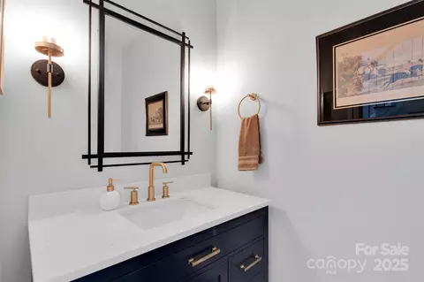 Bath - 16216 Walcot Ln, Cornelius, NC 28031 photo 1 of 10