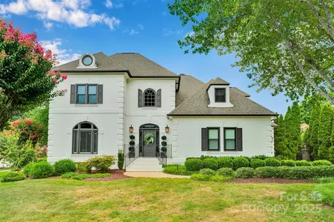 16216 Walcot Ln, Cornelius, NC 28031