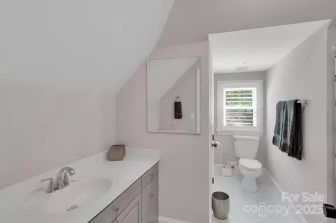 Bath - 16216 Walcot Ln, Cornelius, NC 28031 photo 10 of 10