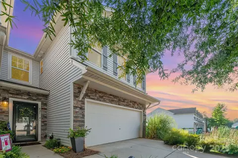 421 Tayberry Ln, Fort Mill, SC 29715