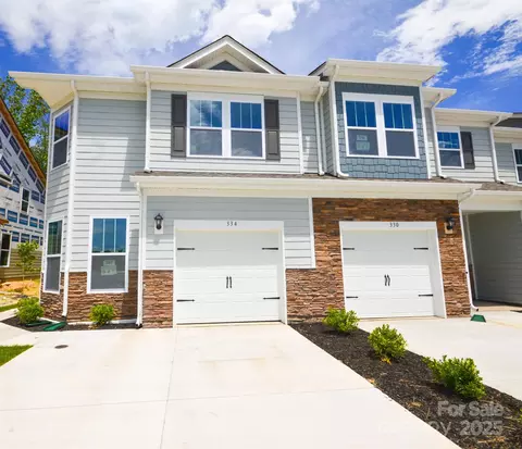 362 Creekview Rd, Hendersonville, NC 28792