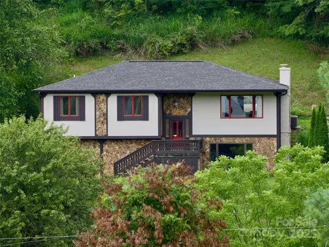 225 Hobson Branch Rd, Weaverville, NC 28787