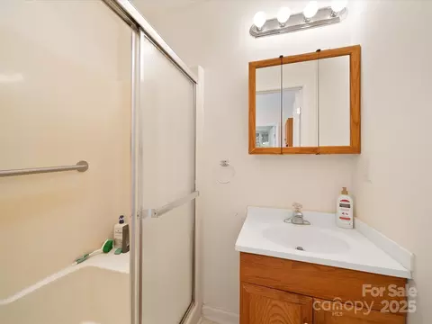 Bath - 6819 Prospect Pointe Dr, Monroe, NC 28112 photo 2 of 7