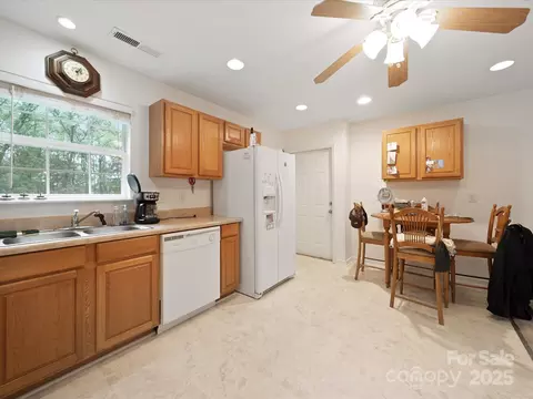 Kitchen - 6819 Prospect Pointe Dr, Monroe, NC 28112 photo 2 of 5