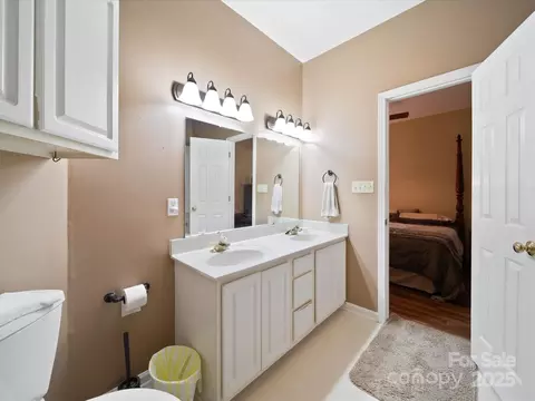 Bath - 6819 Prospect Pointe Dr, Monroe, NC 28112 photo 4 of 7
