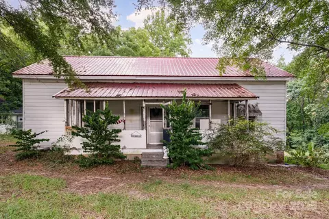 4716 Walnut St, Hickory Grove, SC 29717