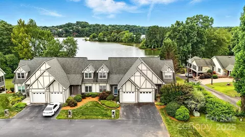 103 Heron Cove Loop, Hickory, NC 28601