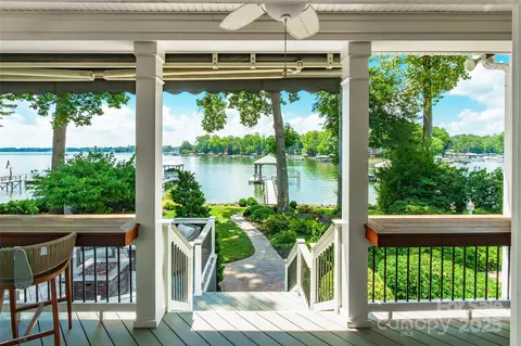 4168 Lake Shore S Rd S, Denver, NC 28037