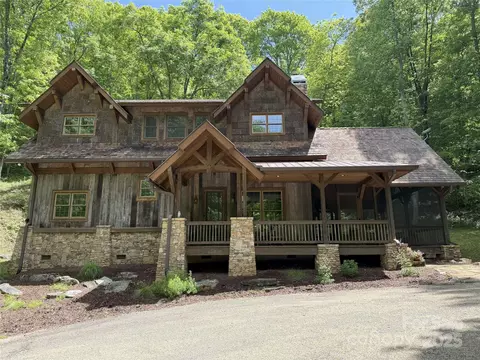 167 Watershed 40 Way #40, Sylva, NC 28779