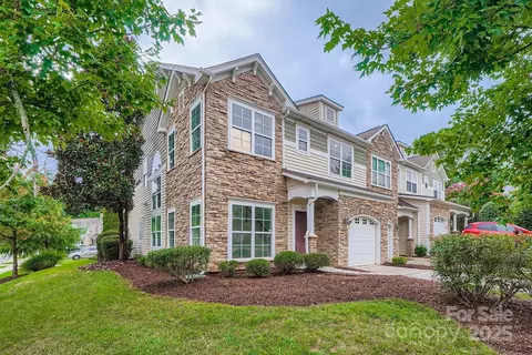 6316 Cory Bret Ln, Charlotte, NC 28278