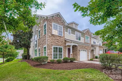 6316 Cory Bret Ln, Charlotte, NC 28278