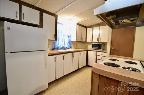 305 Sexton St, Kannapolis, NC 28081 photo 14