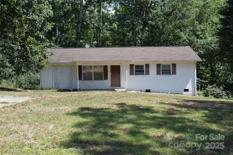 111 Mary Ann Rd, Grover, NC 28073