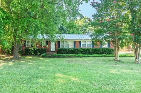 5300 Nevin Rd, Charlotte, NC 28269