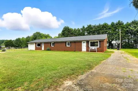 Other - 33 Rd Se St SE, Conover, NC 28613 photo 2 of 7