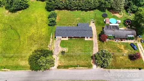 View/Area - 33 Rd Se St SE, Conover, NC 28613 photo 2 of 3
