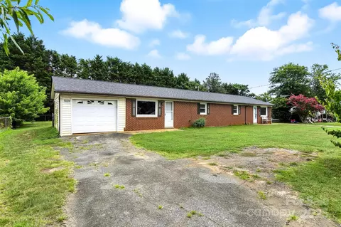 Exterior - 33 Rd Se St SE, Conover, NC 28613 photo 1 of 5