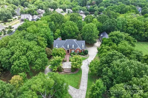 7000 Old Providence Rd, Charlotte, NC 28226