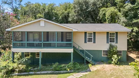 3013 Birchfield Ln, Gastonia, NC 28056