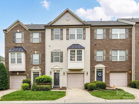 7745 Jackson Pond Dr, Charlotte, NC 28273
