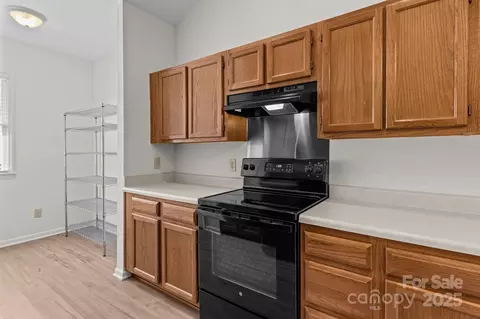 Kitchen - 19973 Oak Leaf Cir, Cornelius, NC 28031 photo 2 of 9