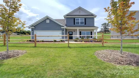 145 Bovine Branch Rd, Fletcher, NC 28732