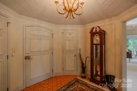 Entry Way - 144 Silver Fox Ln, Tryon, NC 28782 photo 2 of 4