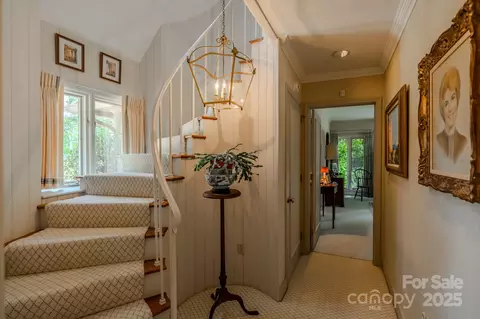 Entry Way - 144 Silver Fox Ln, Tryon, NC 28782 photo 3 of 4