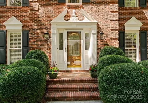 2027 Kilkenney Hill Rd, Matthews, NC 28105