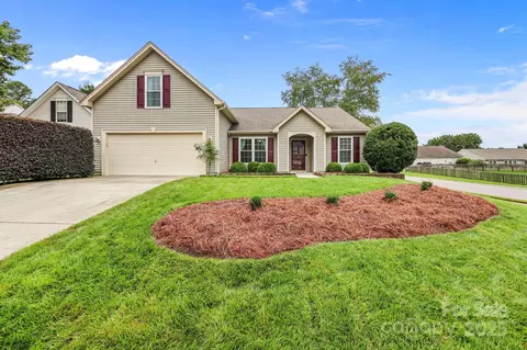 7224 Trifecta Ct, Harrisburg, NC 28075