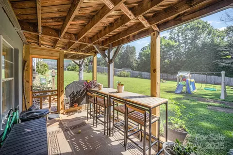 Exterior - 5345 Dentons Chapel Rd, Morganton, NC 28655 photo 5 of 6