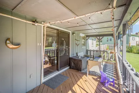 Exterior - 5345 Dentons Chapel Rd, Morganton, NC 28655 photo 3 of 6