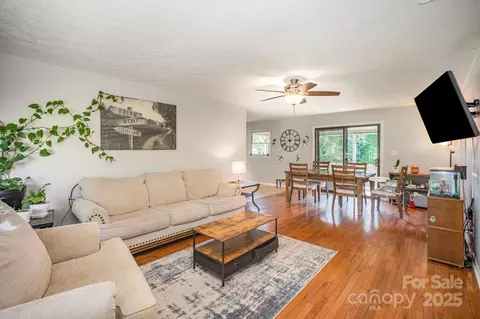 Living - 5345 Dentons Chapel Rd, Morganton, NC 28655 photo 1 of 6