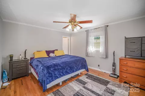 Bedroom - 5345 Dentons Chapel Rd, Morganton, NC 28655 photo 3 of 5