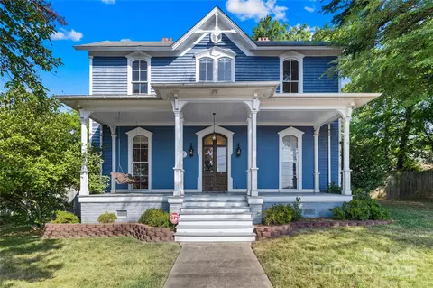 251 S Broad St, Mooresville, NC 28115