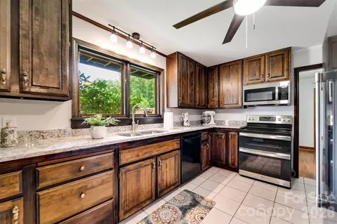 Kitchen - 181 Fisher Creek Rd, Sylva, NC 28779 photo 1 of 1