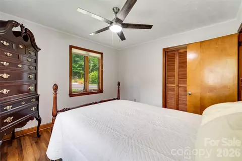 Bedroom - 181 Fisher Creek Rd, Sylva, NC 28779 photo 2 of 7