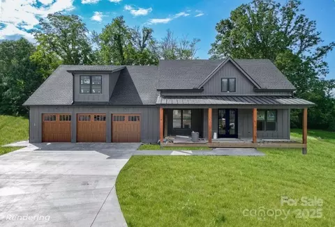 162 Mavrick Dr, Mills River, NC 28759